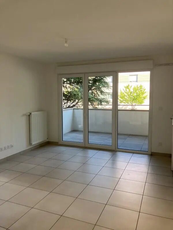 Appartement à louer, 45m², Saint-Priest