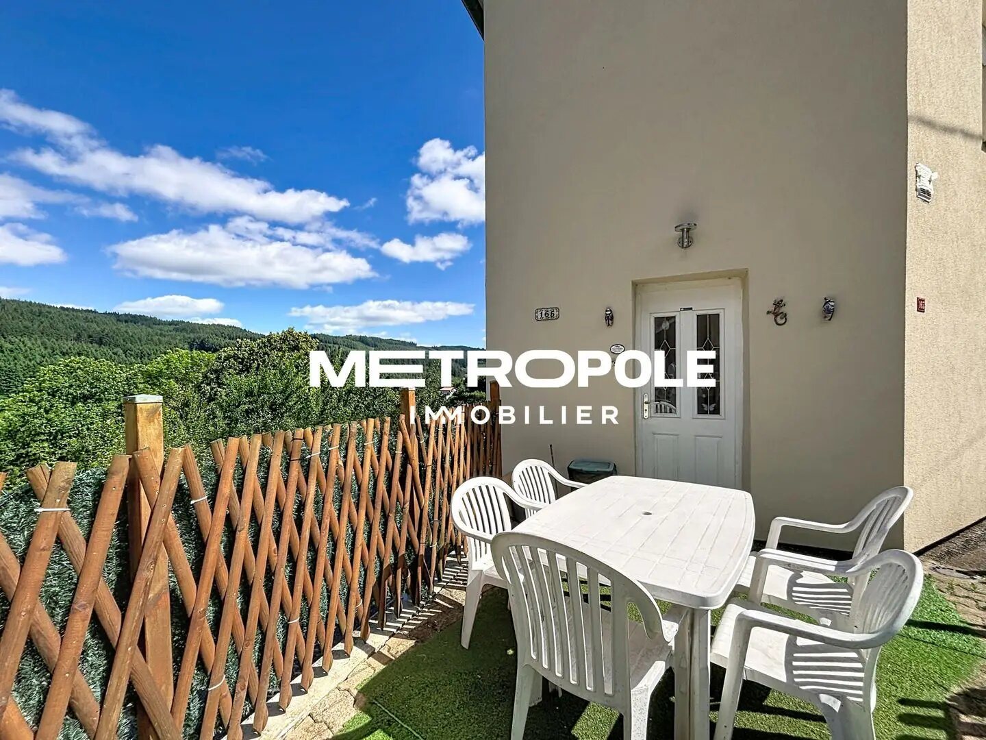 Maison à vendre, 135m², Saint-Bonnet-le-Troncy