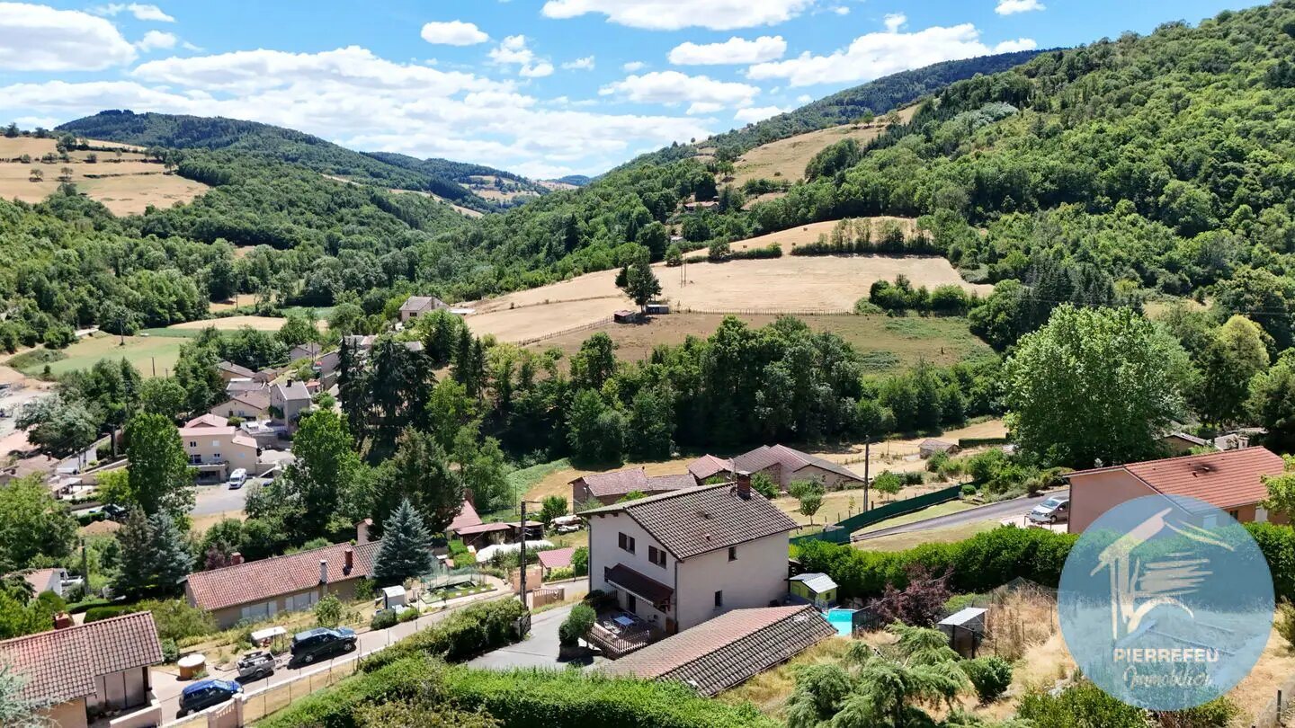 Maison à vendre, 135m², Saint-Forgeux