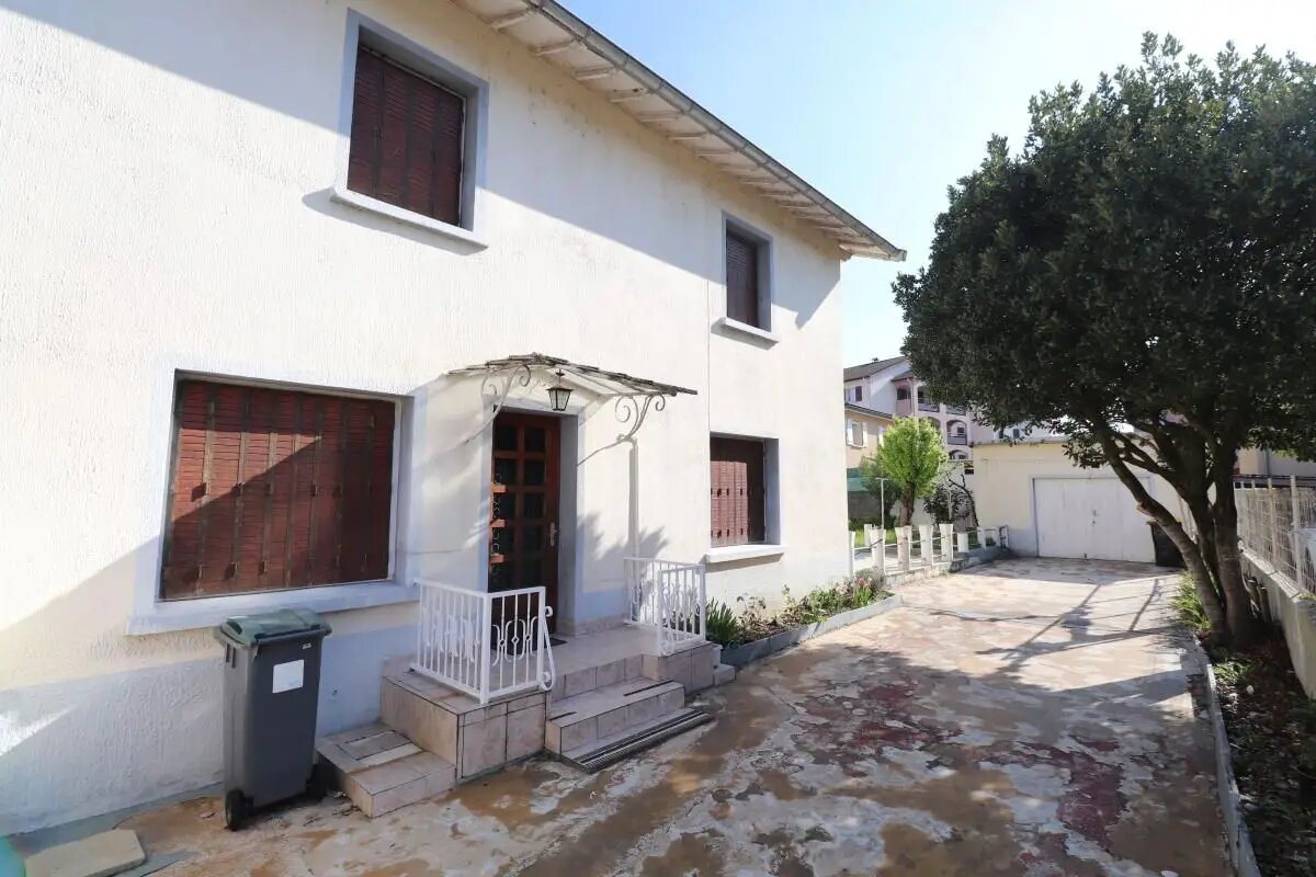 Maison à vendre, 100m², Loyettes