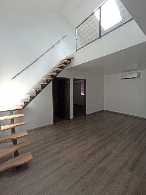 Appartement à louer, 57m², Pont-de-Chéruy