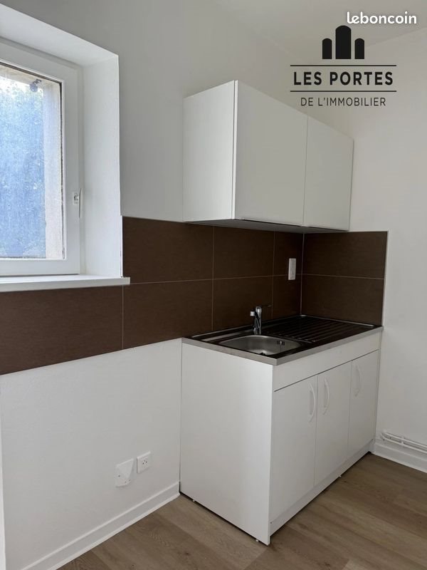 Appartement à louer, 28m², Milly-la-Forêt
