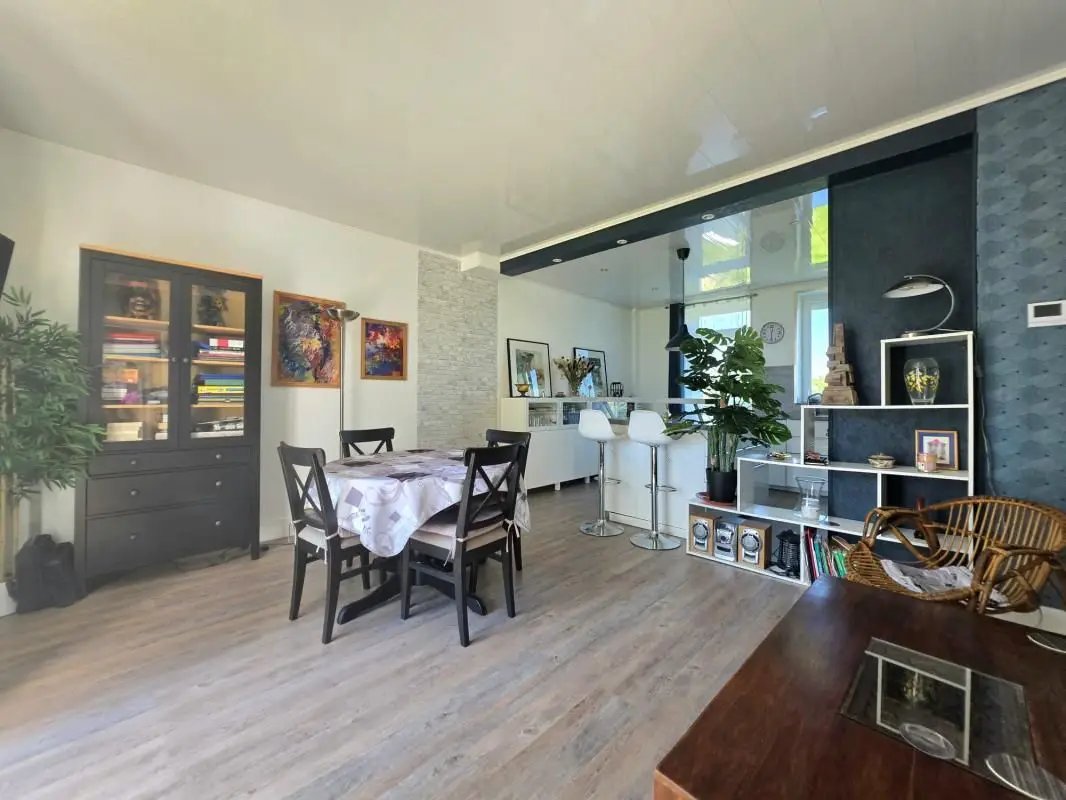 Maison à vendre, 106m², Sauveterre-de-Guyenne