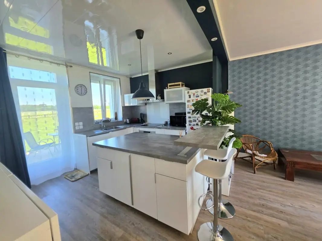 Maison à vendre, 106m², Sauveterre-de-Guyenne