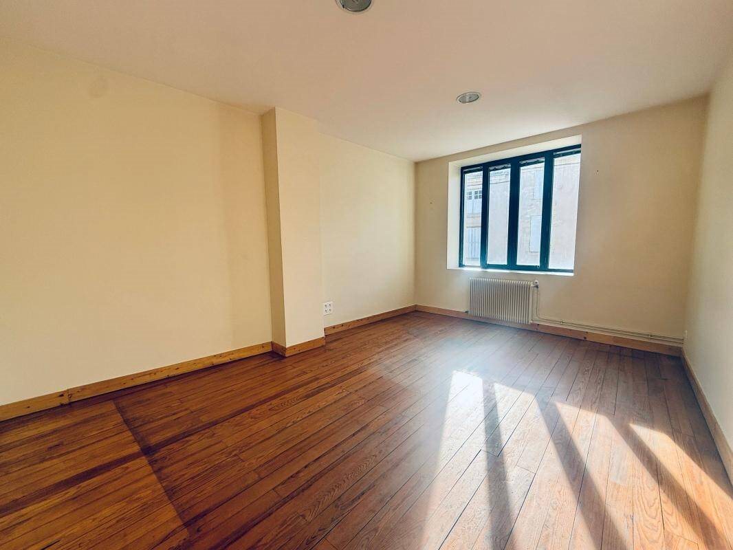 Maison à vendre, 204m², Saint-Macaire