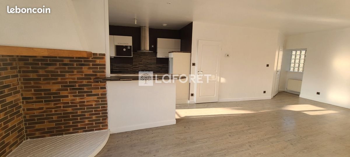 Appartement à louer, 105m², Sain-Bel