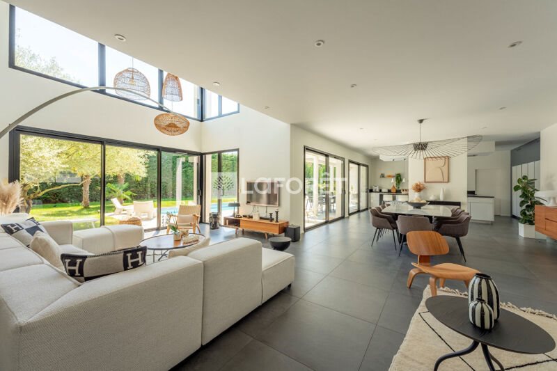 Maison à vendre, 258m², Saint-Bonnet-de-Mure