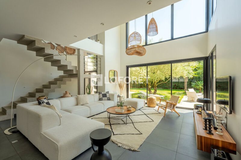 Maison à vendre, 258m², Saint-Bonnet-de-Mure