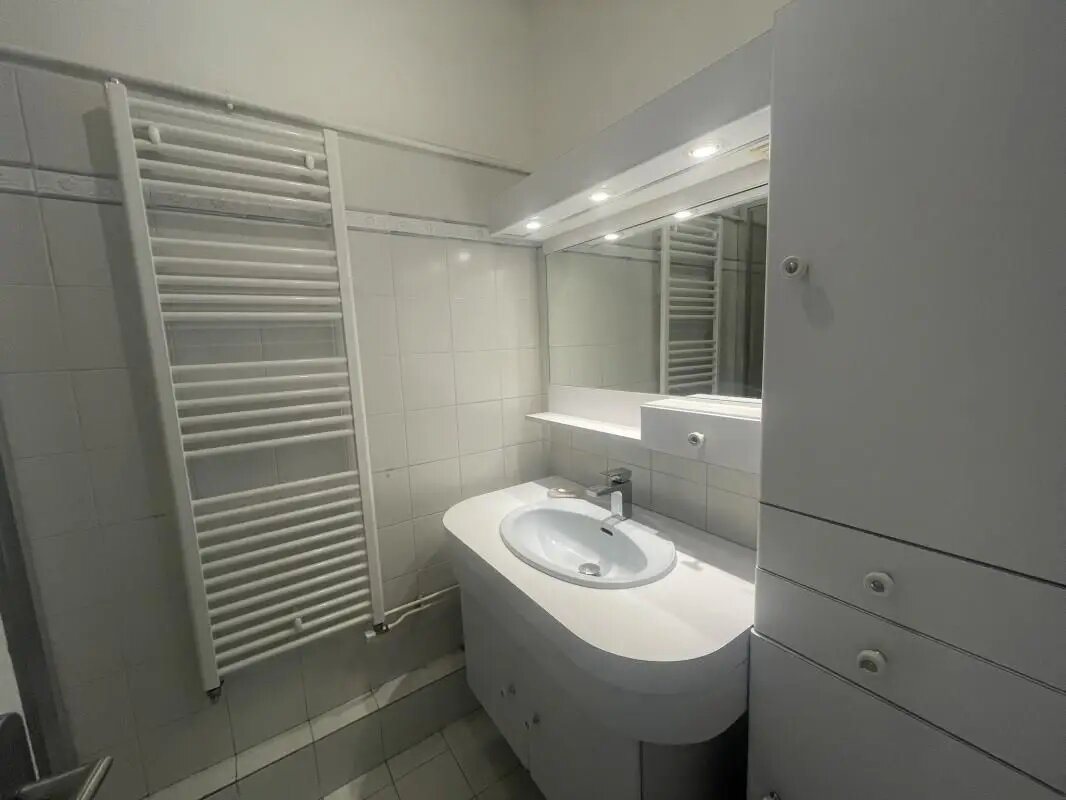 Appartement à louer, 81m², Lyon 8ème