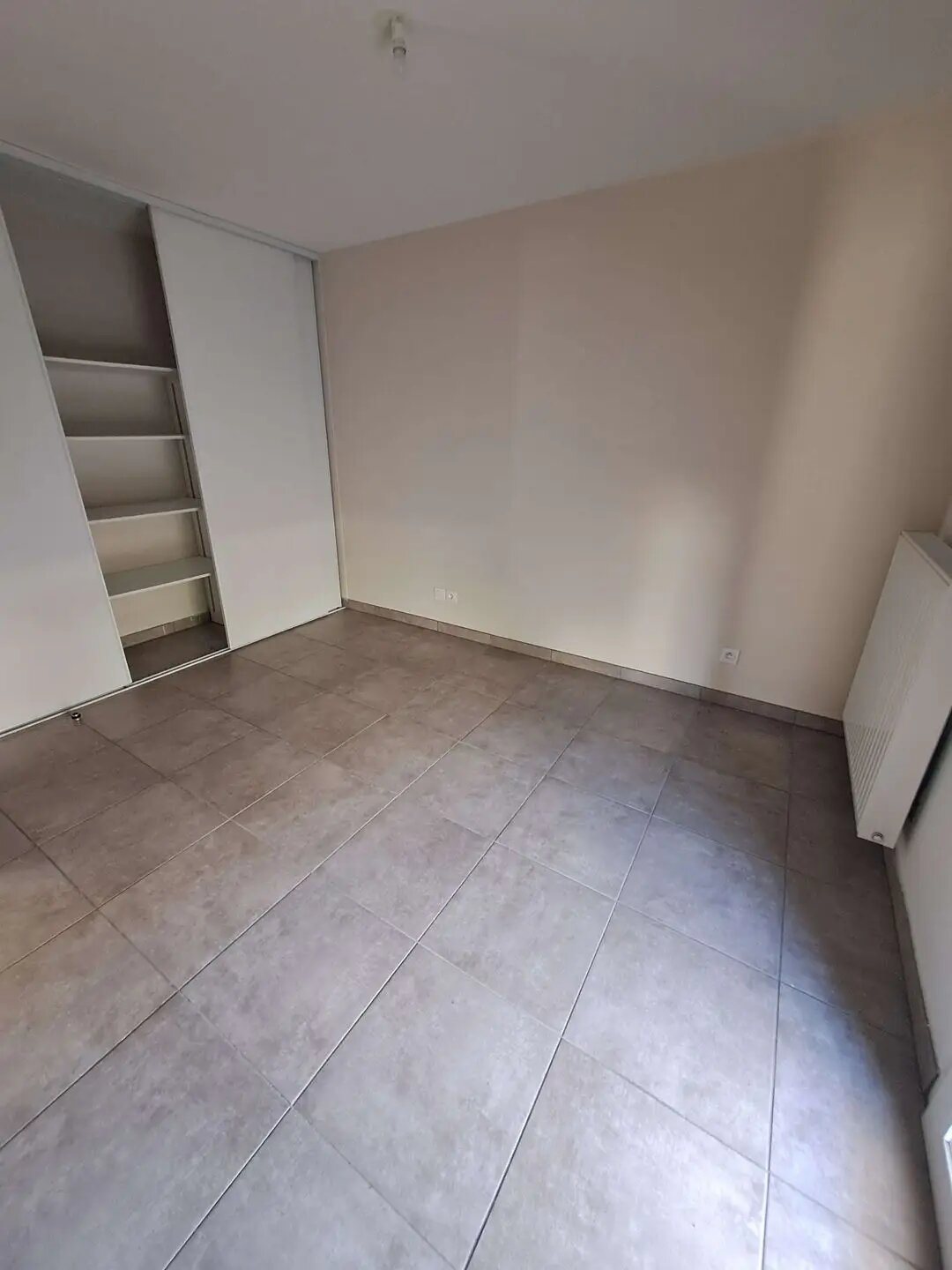 Appartement à louer, 55m², Bron