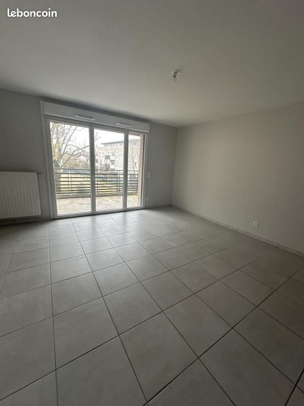 Appartement à louer, 67m², Saint-Egrève