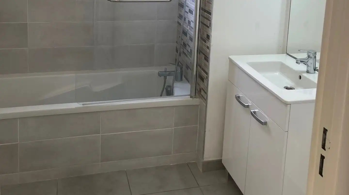 Appartement à louer, 71m², Écully