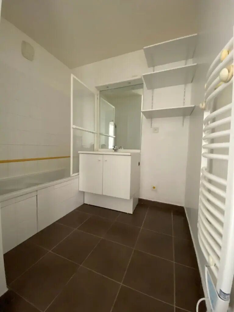 Appartement à louer, 54m², Meyzieu