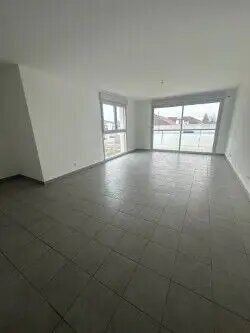 Appartement à louer, 74m², Ségny