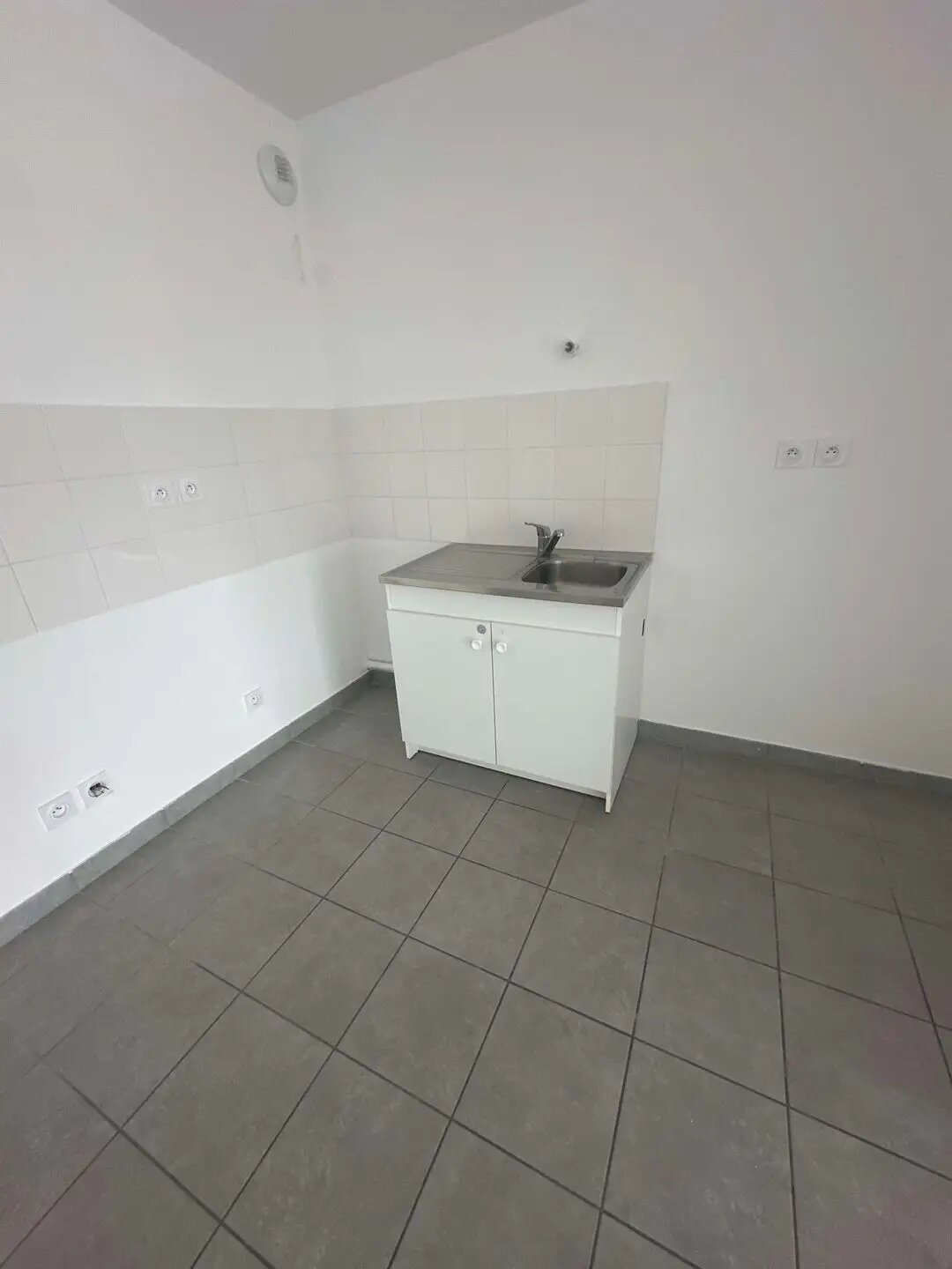 Appartement à louer, 74m², Ségny