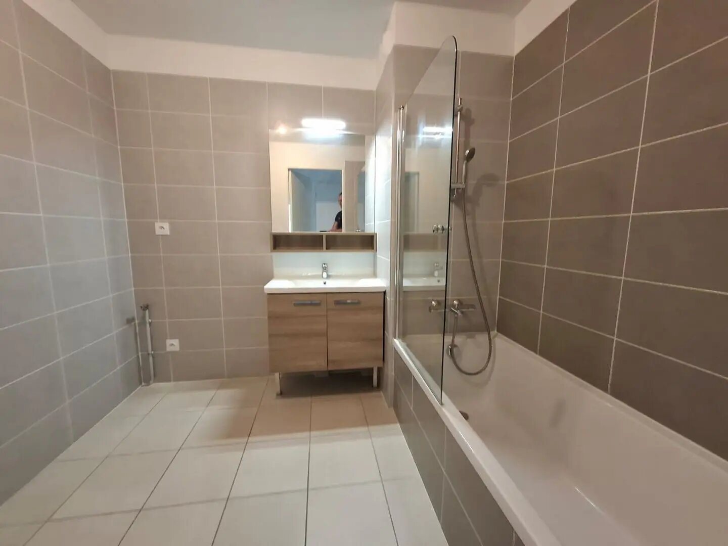 Appartement à louer, 88m², Saint-Genis-les-Ollières