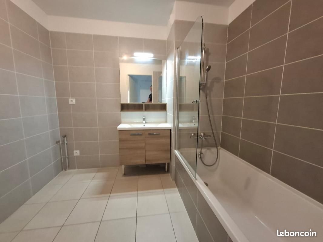Appartement à louer, 88m², Saint-Genis-les-Ollières