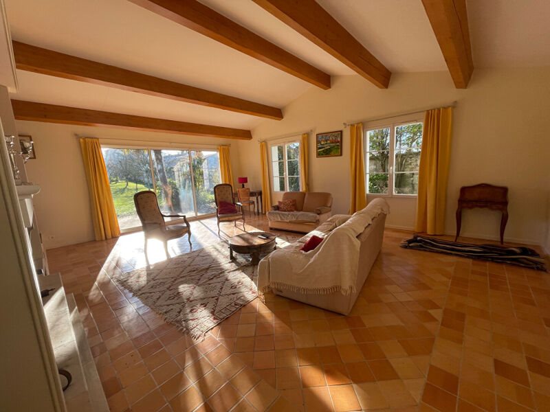 Maison à vendre, 227m², Saint-Romain-de-Benet