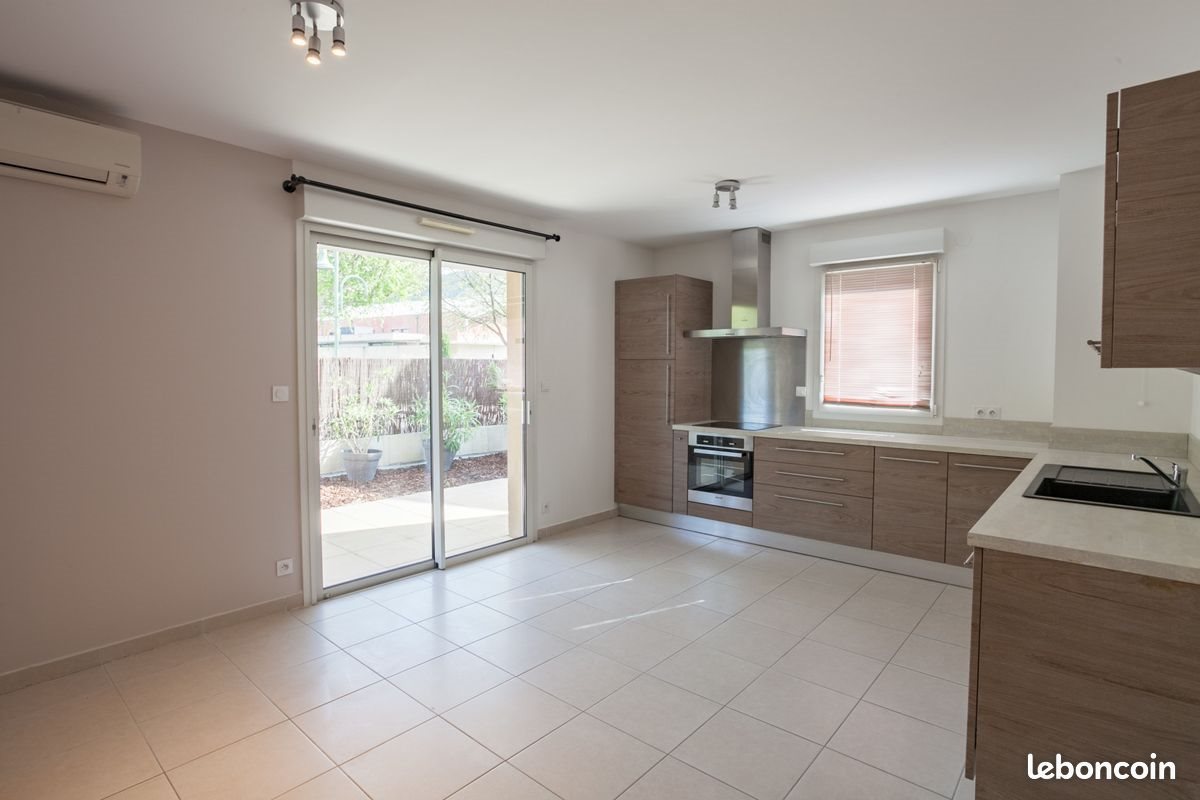 Appartement à louer, 48m², Oppède