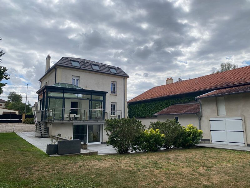 Maison à vendre, 270m², Courcelles-Chaussy