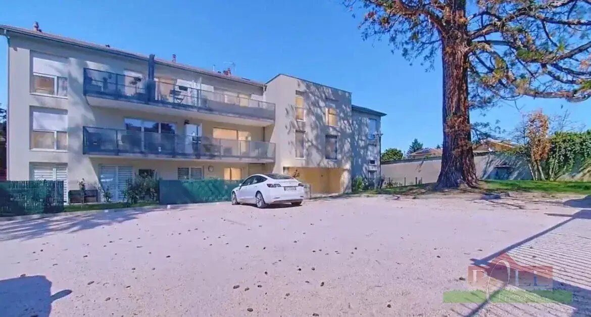 Appartement à vendre, 61m², Pont-Evêque