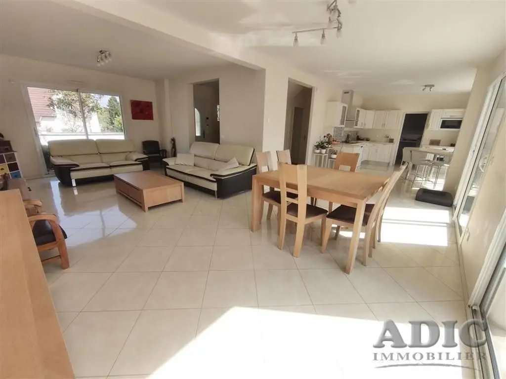 Maison à vendre, 156m², Dammartin-en-Goële
