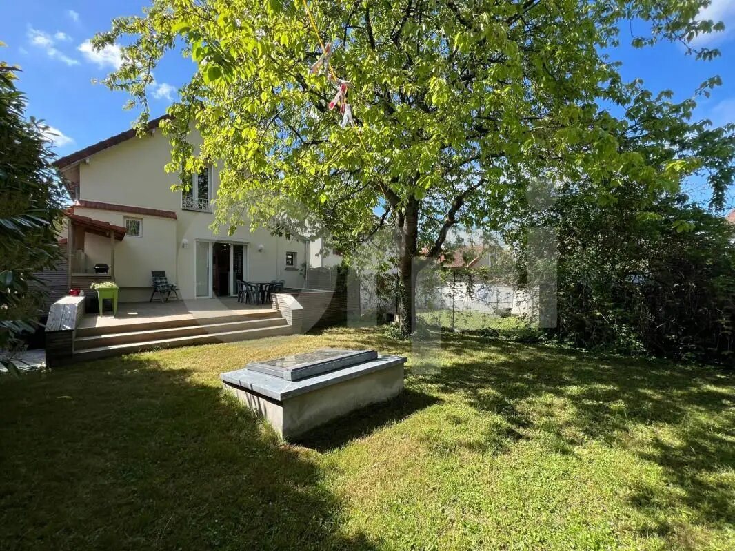 Maison à vendre, 158m², Ormesson-sur-Marne