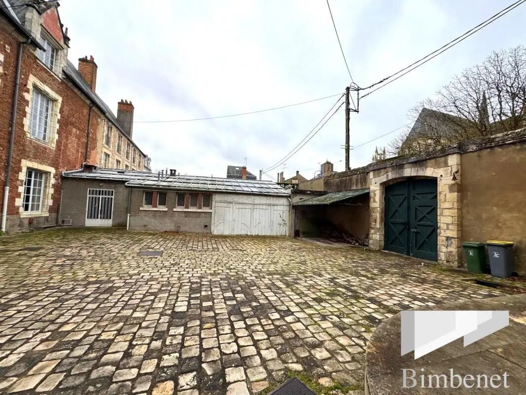 Maison à vendre, 1477m², Orléans