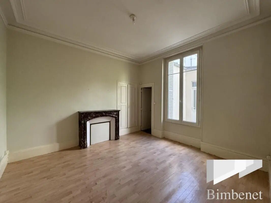 Appartement à vendre, 303m², Orléans