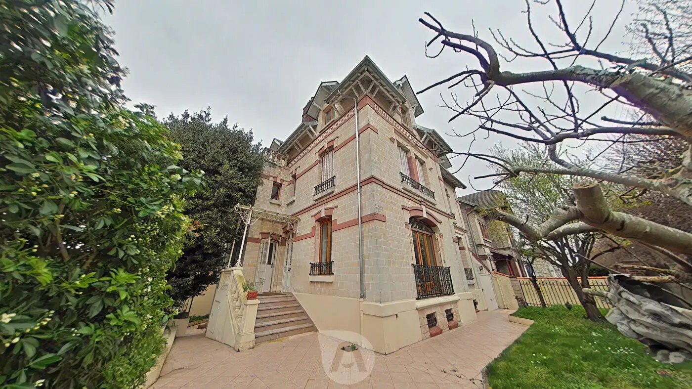 Maison à vendre, 296m², Beaumont-sur-Oise