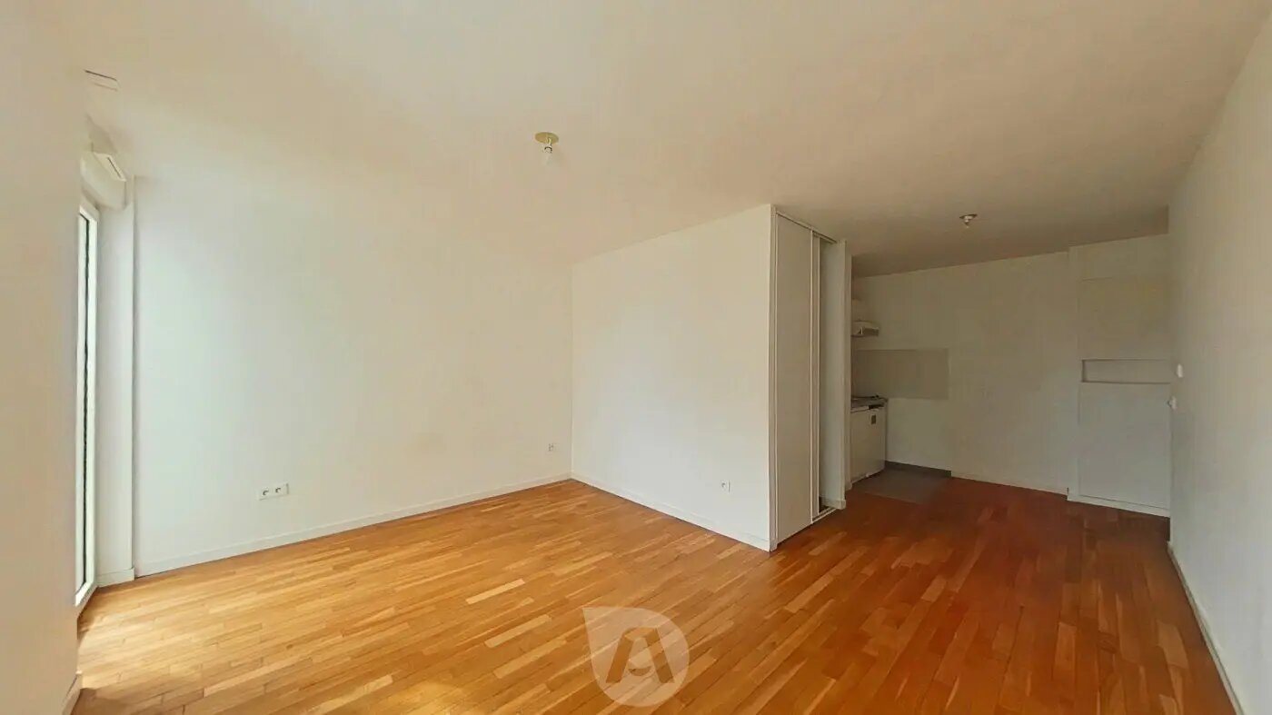 Appartement à vendre, 33m², Courbevoie