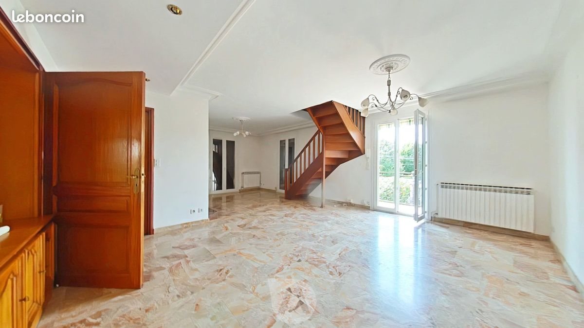 Maison à vendre, 190m², Mions