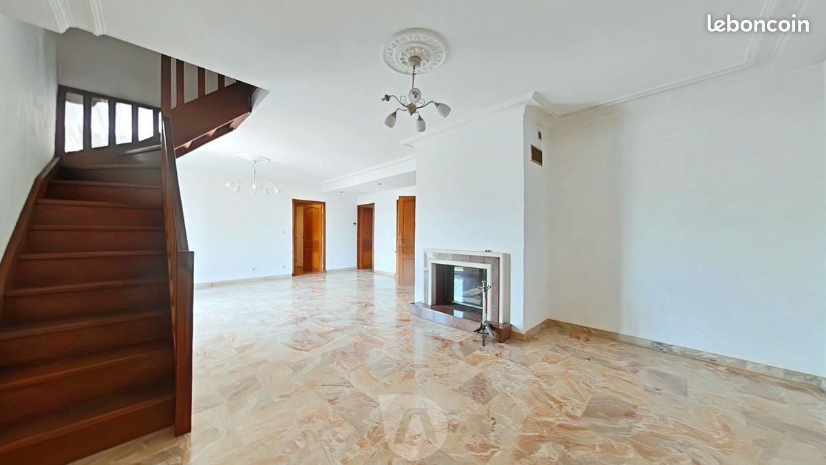 Maison à vendre, 190m², Mions