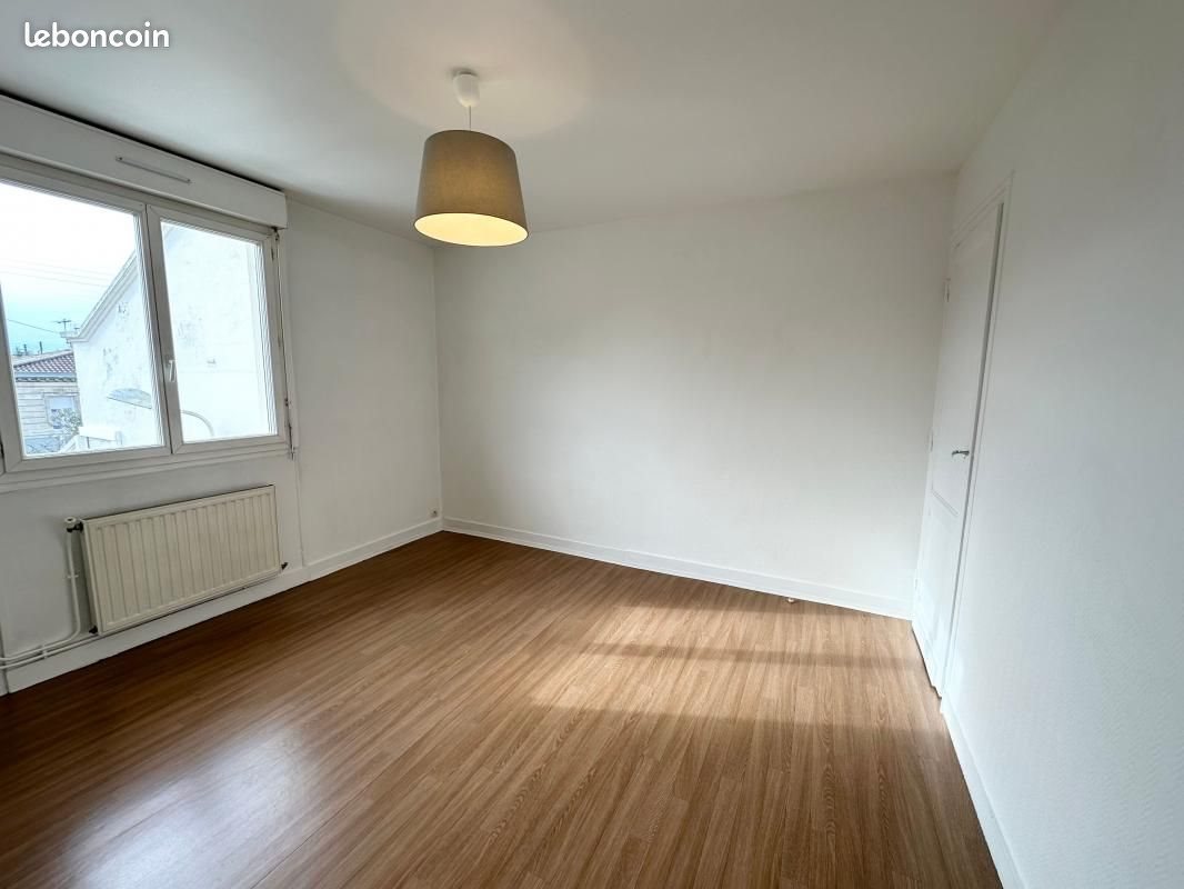 Appartement à louer, 37m², Talence