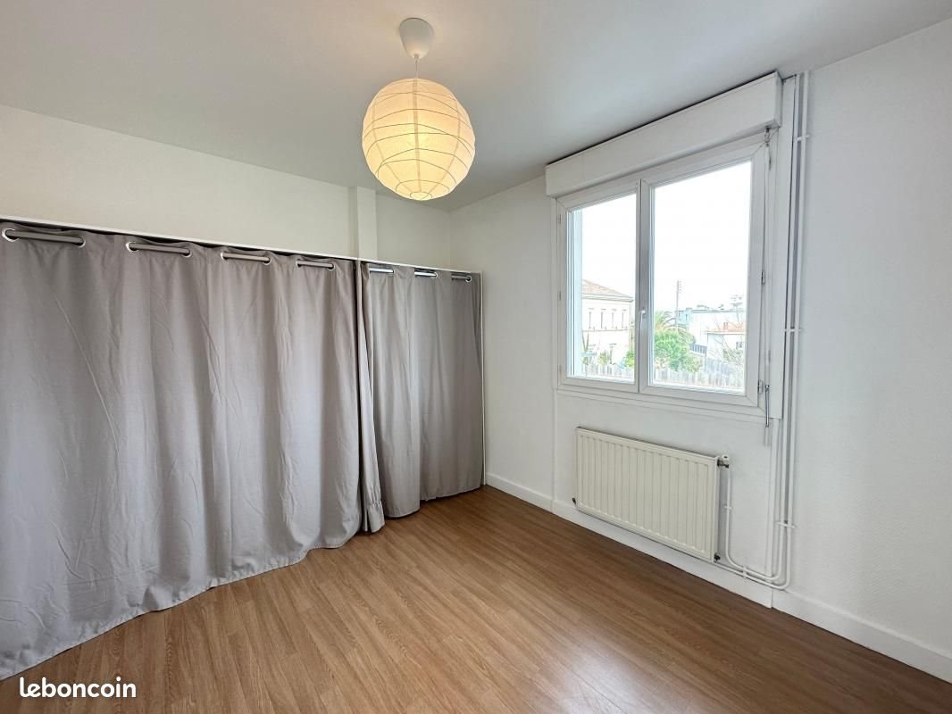 Appartement à louer, 37m², Talence
