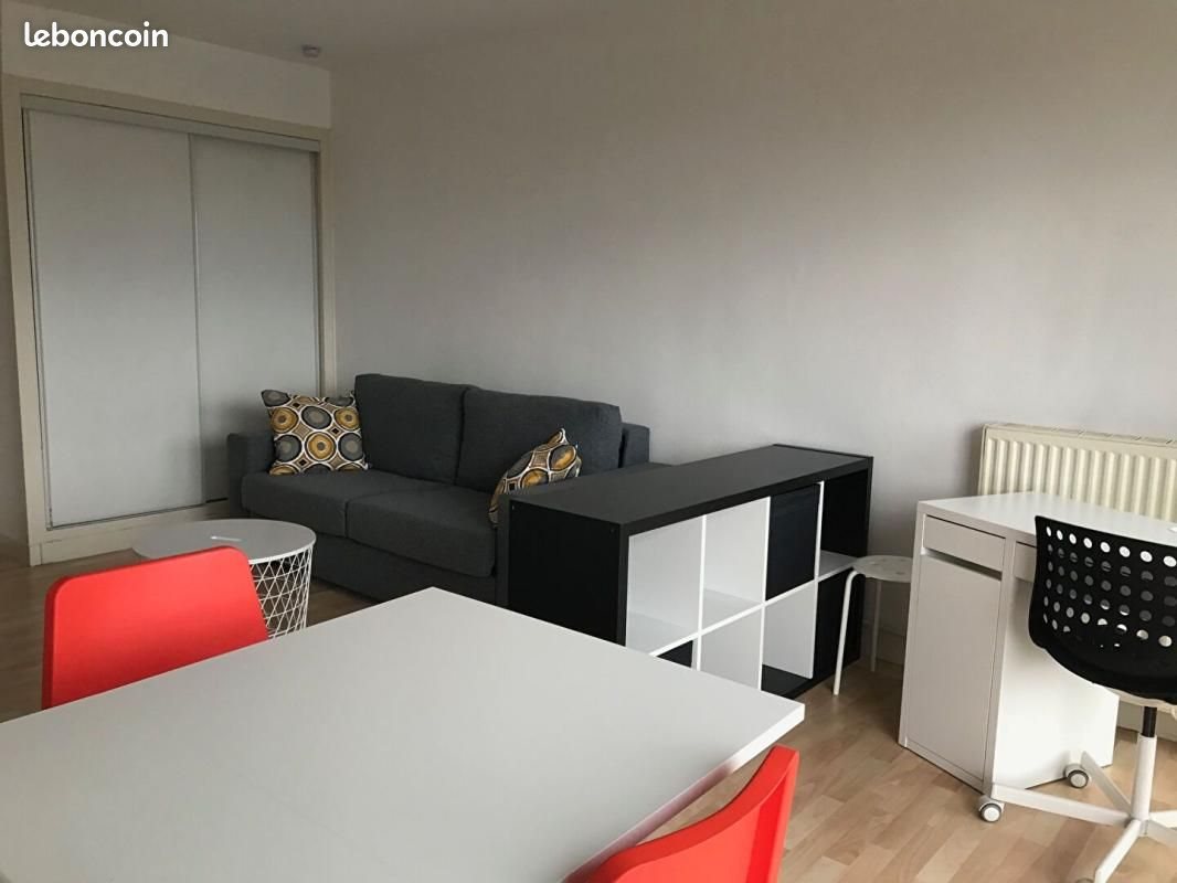 Appartement à louer, 24m², Talence