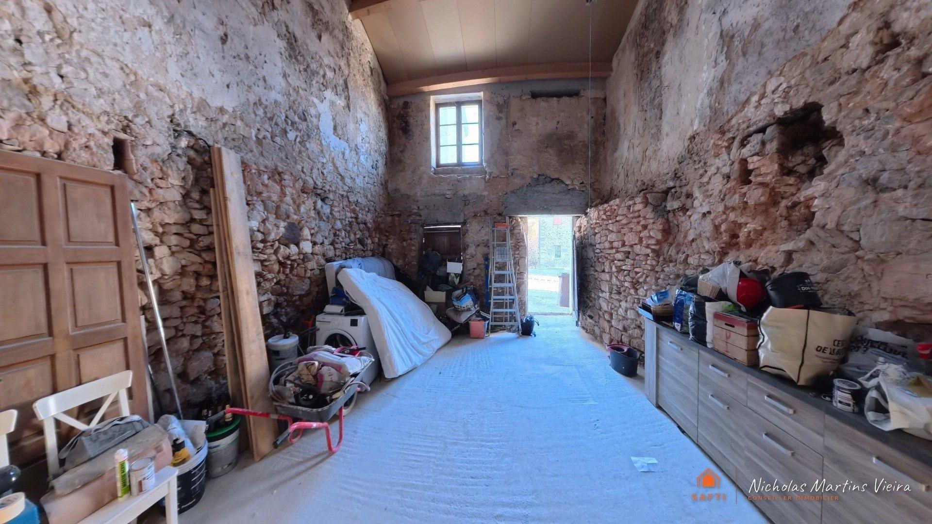 Maison à vendre, 120m², Pouzilhac