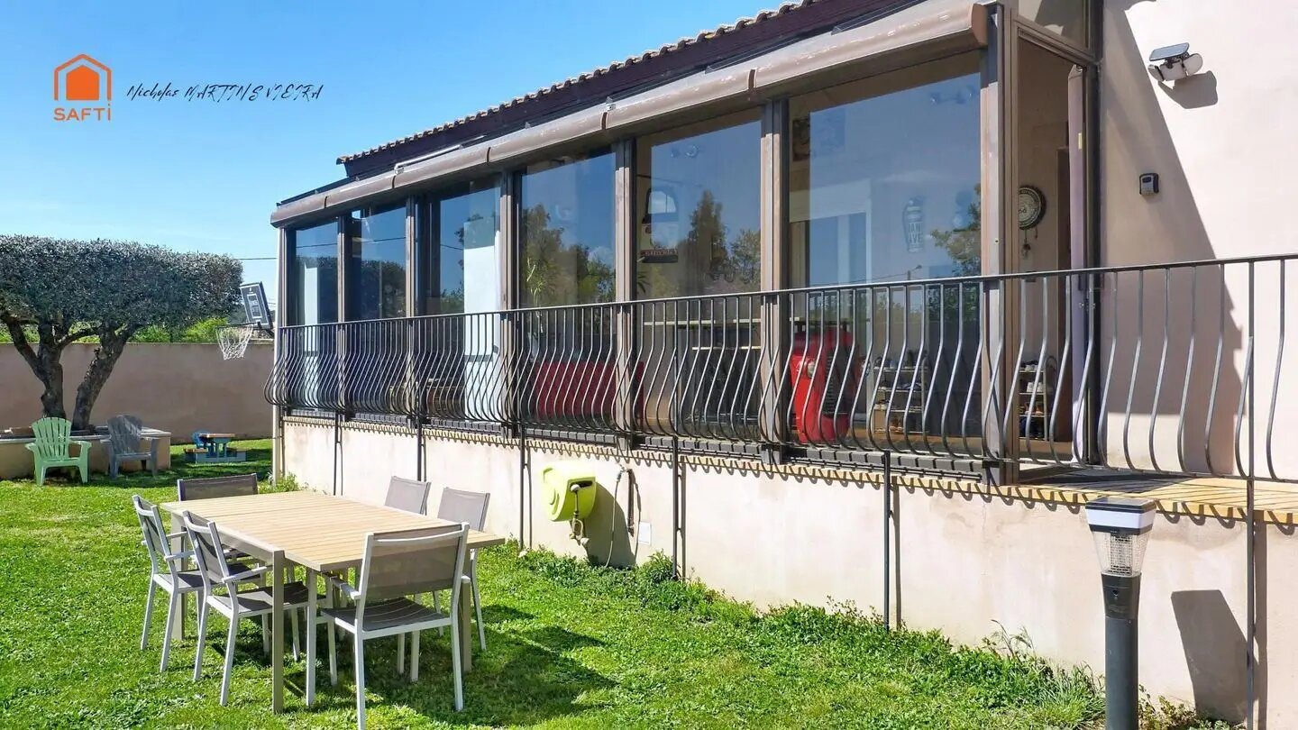 Maison à vendre, 125m², Saint-Geniès-de-Malgoirès