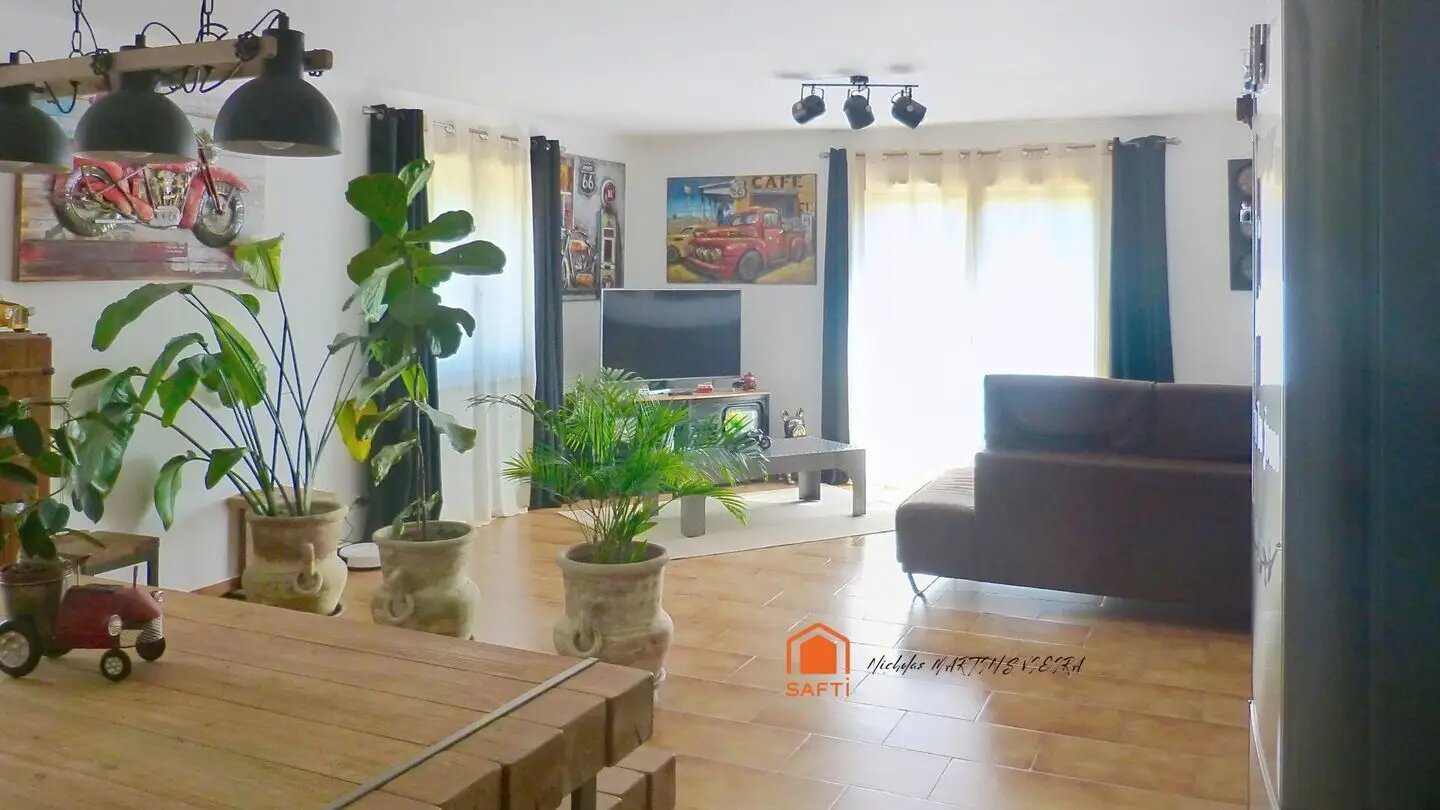 Maison à vendre, 125m², Saint-Geniès-de-Malgoirès