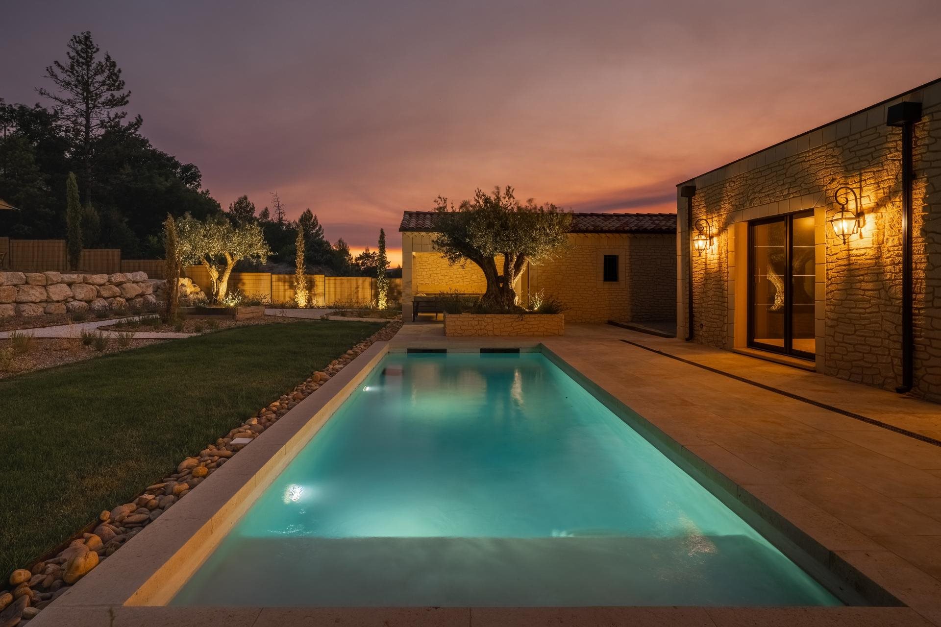 Maison à vendre, 160m², Saint-Saturnin-lès-Apt