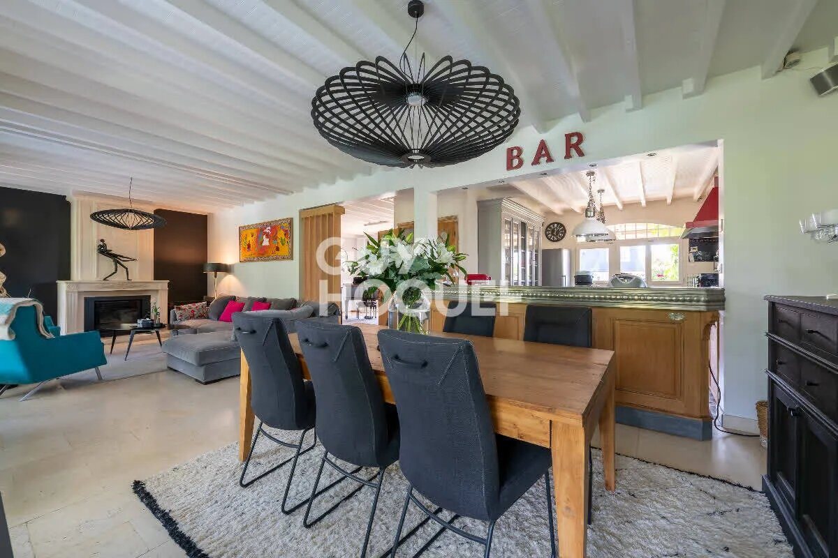 Maison à vendre, 230m², La Queue-en-Brie