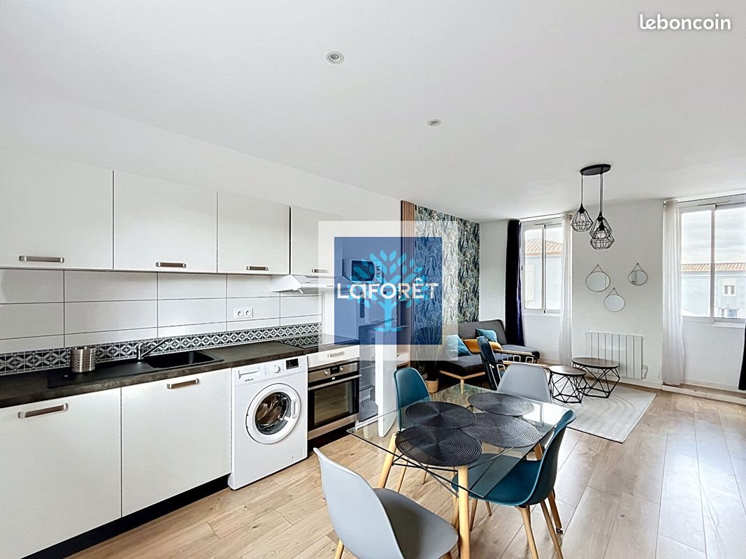 Appartement à louer, 45m², Saint-Seurin-de-Cursac