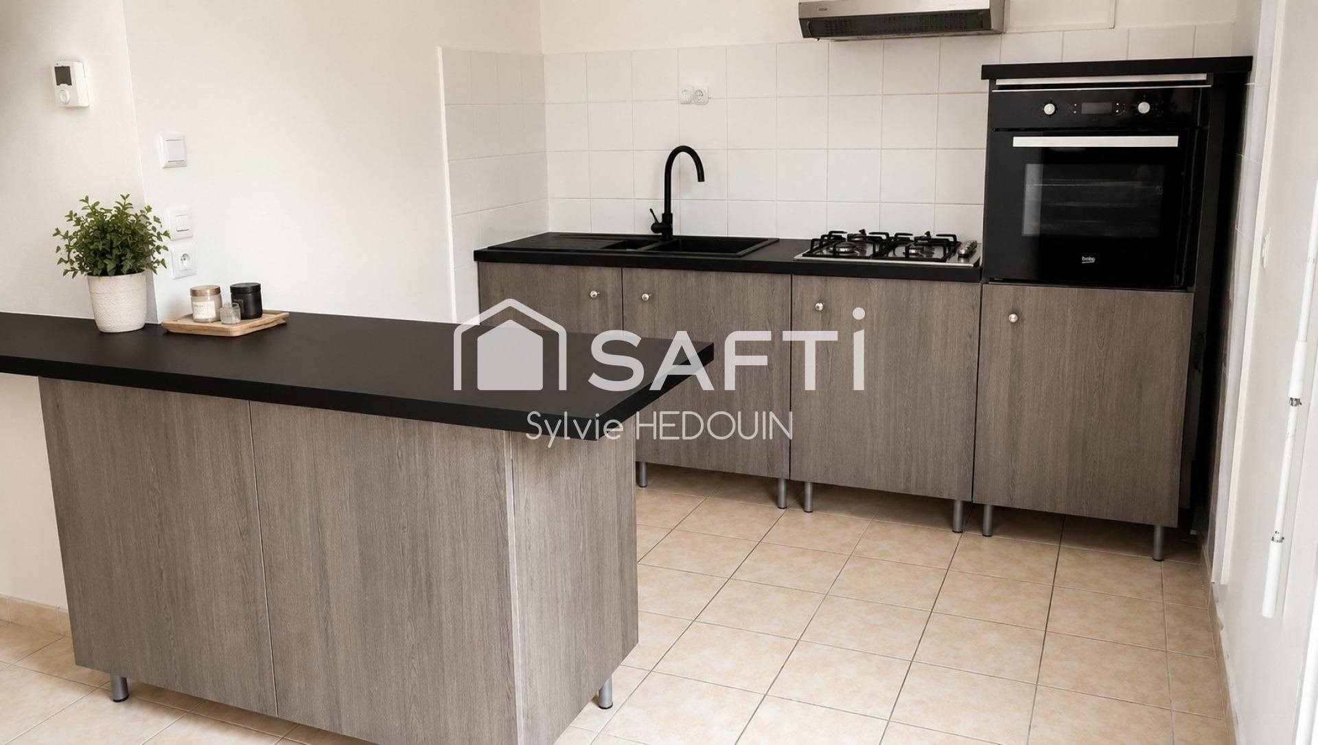 Maison à vendre, 81m², Saint-Calais-du-Désert
