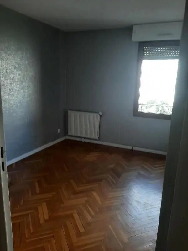 Appartement à louer, 82m², Courbevoie