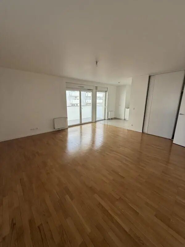Appartement à louer, 74m², Nanterre