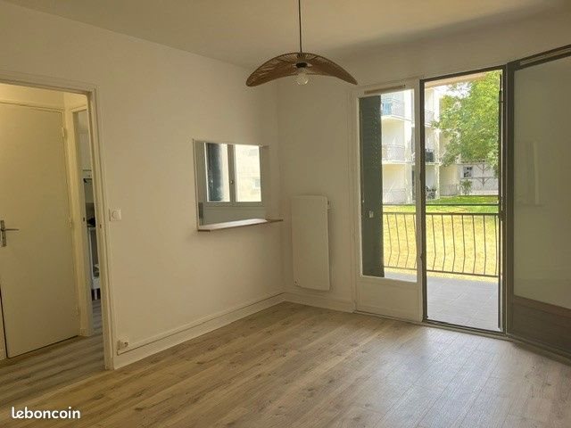 Appartement à louer, 26m², Créteil