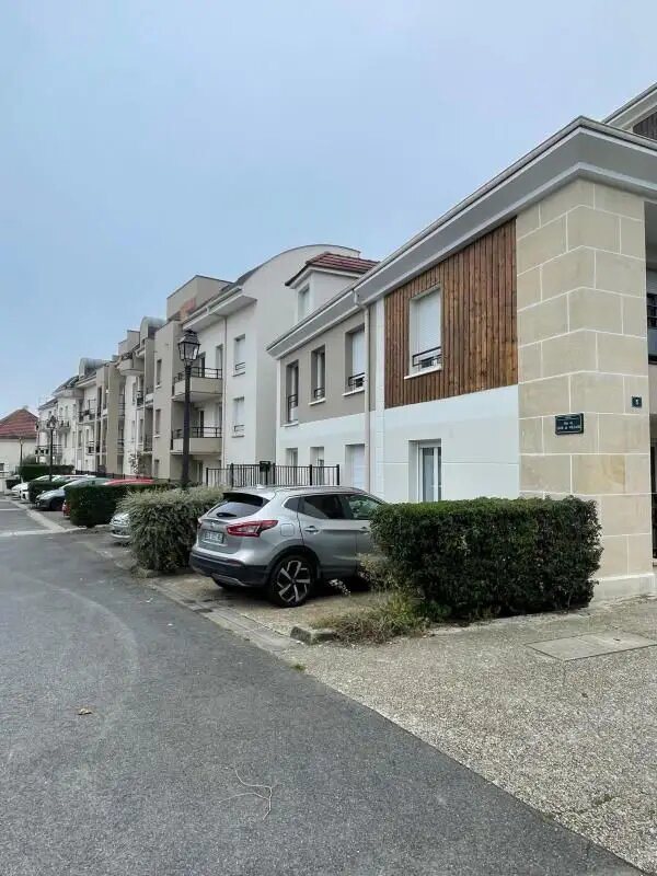 Appartement à louer, 39m², Serris