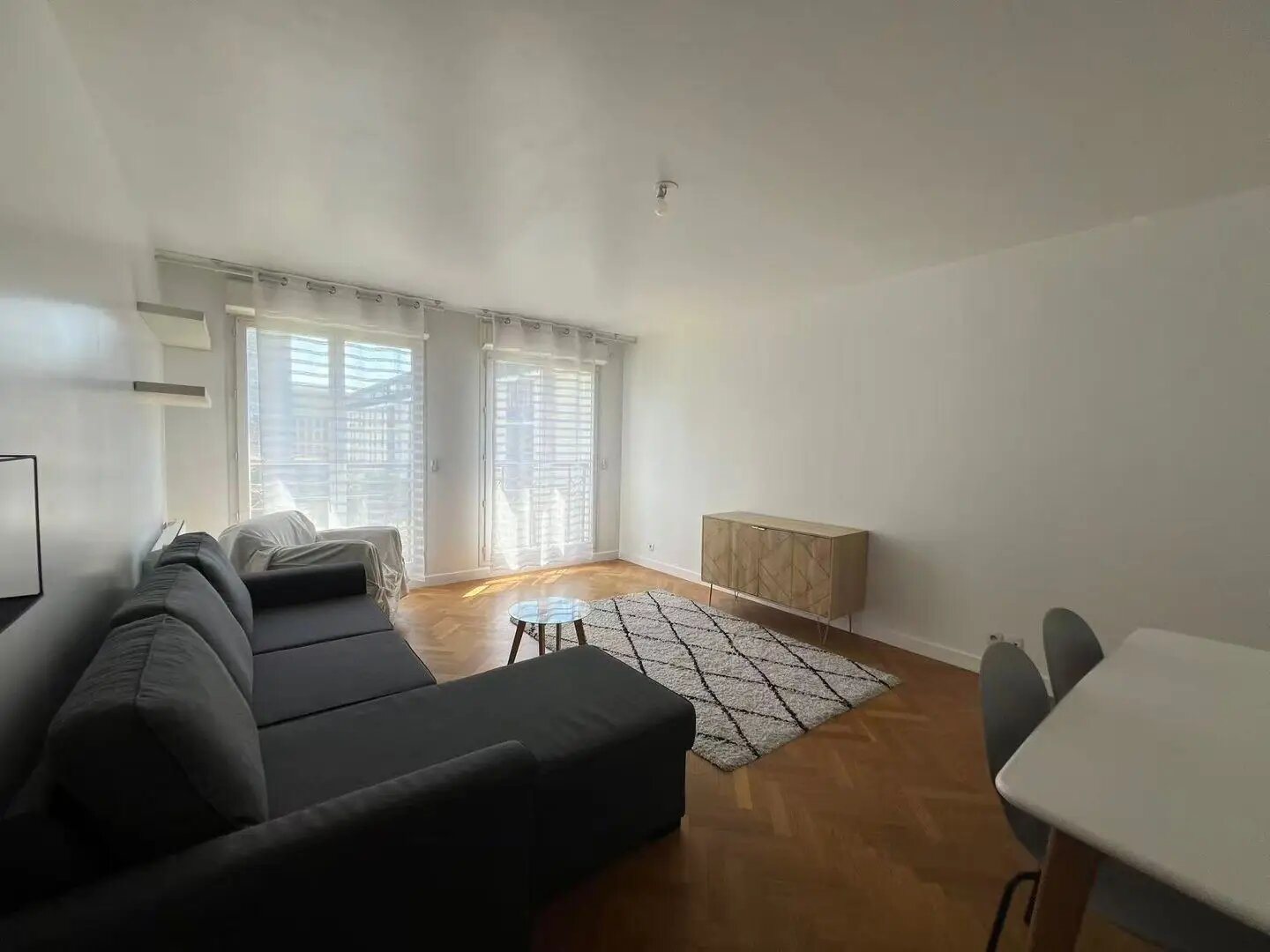 Appartement à louer, 68m², Issy-les-Moulineaux