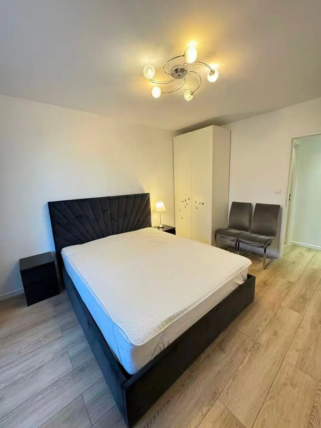 Appartement à louer, 81m², Ville-d'Avray