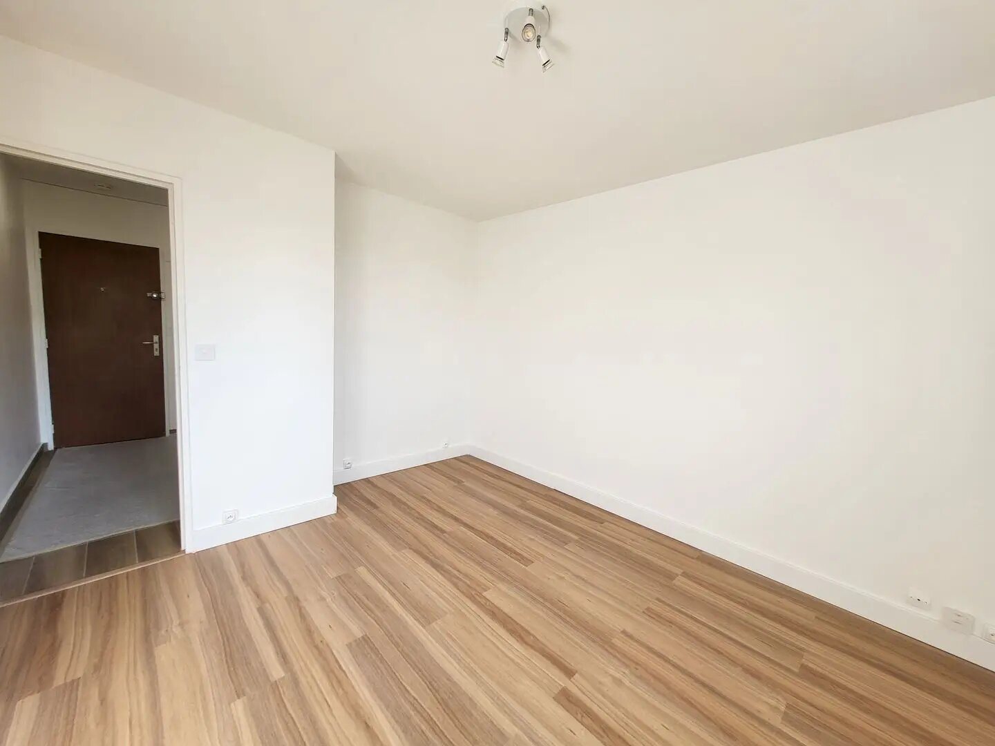 Appartement à louer, 18m², Rosny-sous-Bois